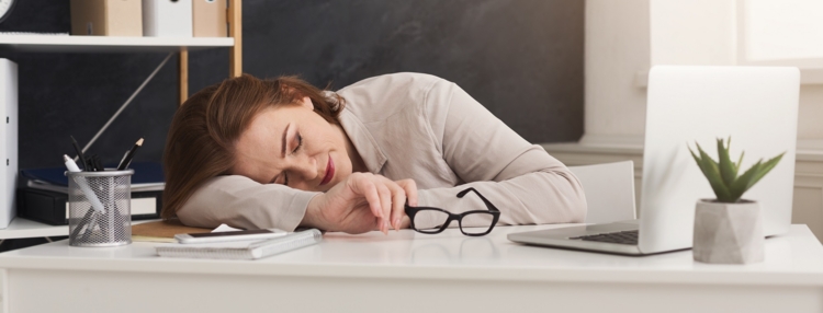 menopause-fatigue-remedies-your-guide-to-crashing-fatigue-during-menopause